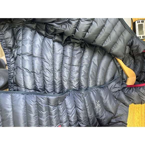 Arcteryx Cerium LT Hoody Womens XL Navy Blue Down Puffer Jacket - Picture 14 of 16